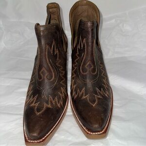 Ariat Distressed Brown Western Boots
